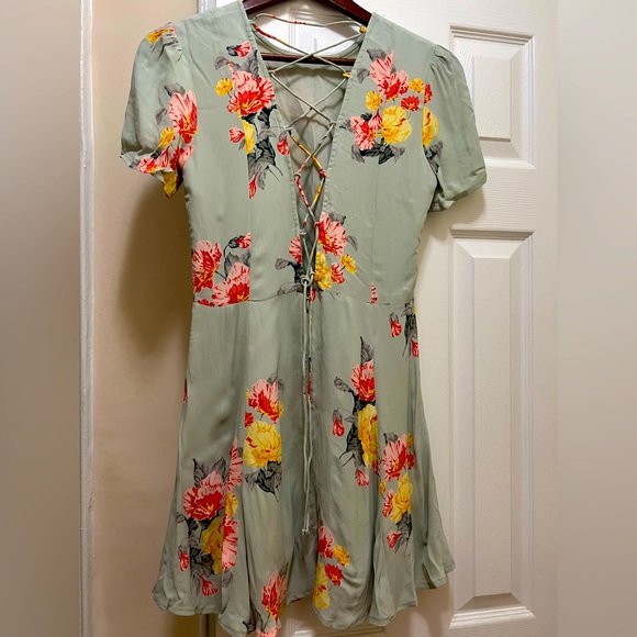 Henson Dress - Picture 4 of 5